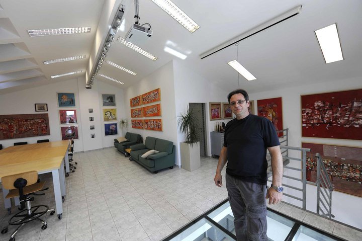 526562_10150888646824307_198201687_n