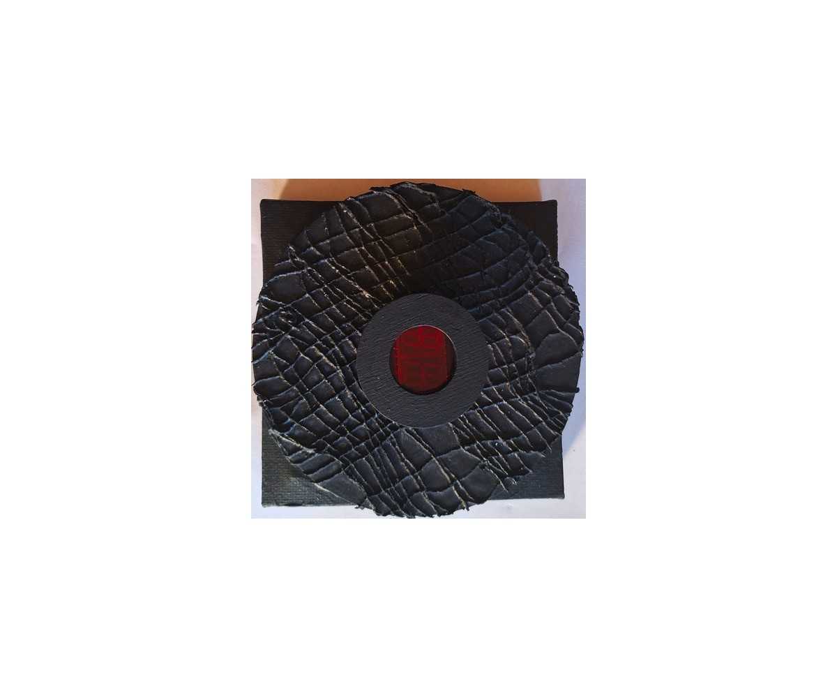 Iz cikla The dark side