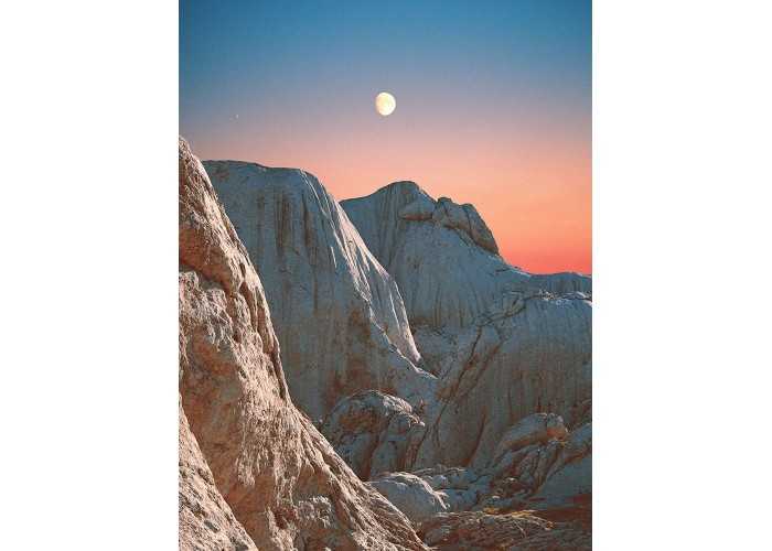 Nadzemeljske Strukture, Serija Paralelni Svetovi